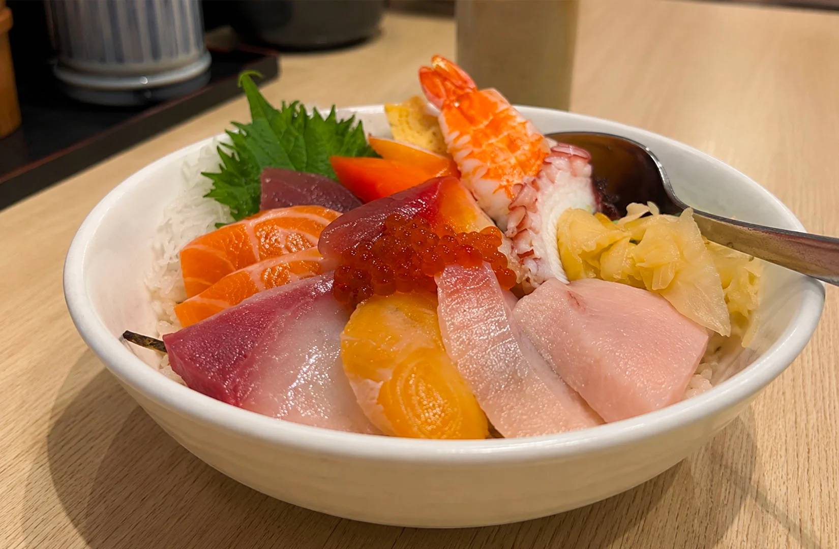 Ikura Don Marina One assorted sashimi rice bowl with salmon, tuna, shrimp and ikura