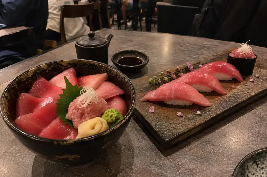Maguro sushi platter with Maguro Sashimi Trio Don at Sen-ryo